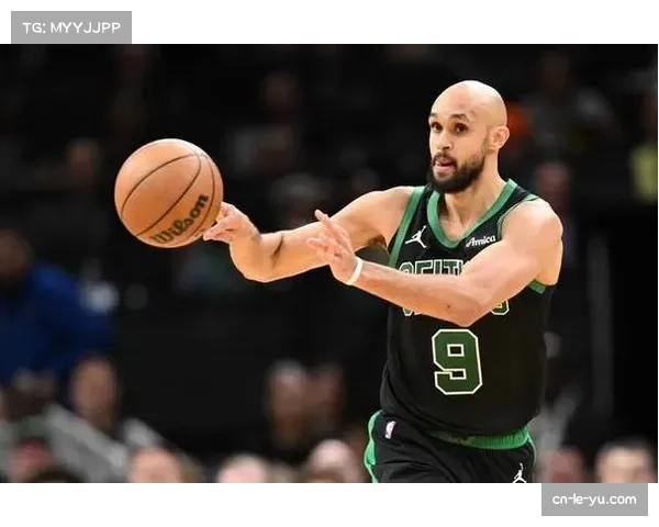 人物聚焦:终场哨响,德章泰·默里与德里克·怀特交换球衣 人物聚焦:终场哨响,德章泰·默里与德里克·怀特交换球衣